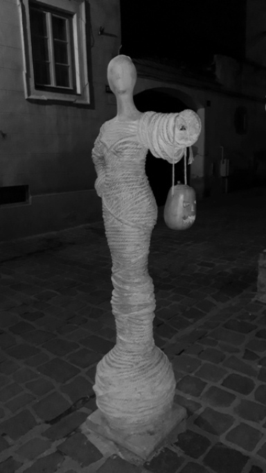 Rope Street Sculpture Brasov